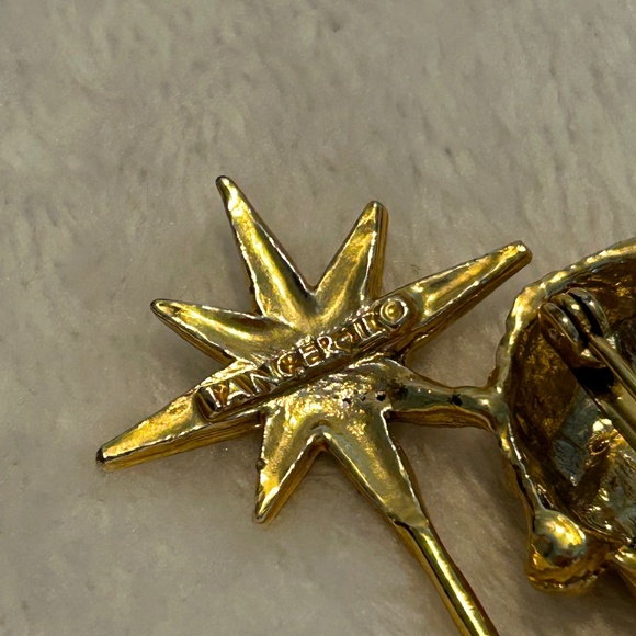 Vintage Tancer II Gold Tone Brooch Pin Green Stone Fairy Dancer Star - Picture 3 of 3